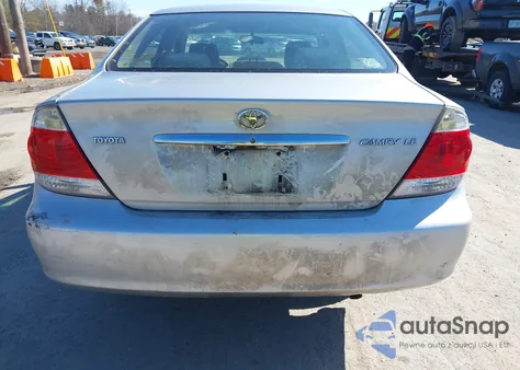 2005 Toyota Camry Le из США, поврежденный, VIN 4T1BE32K65U016239